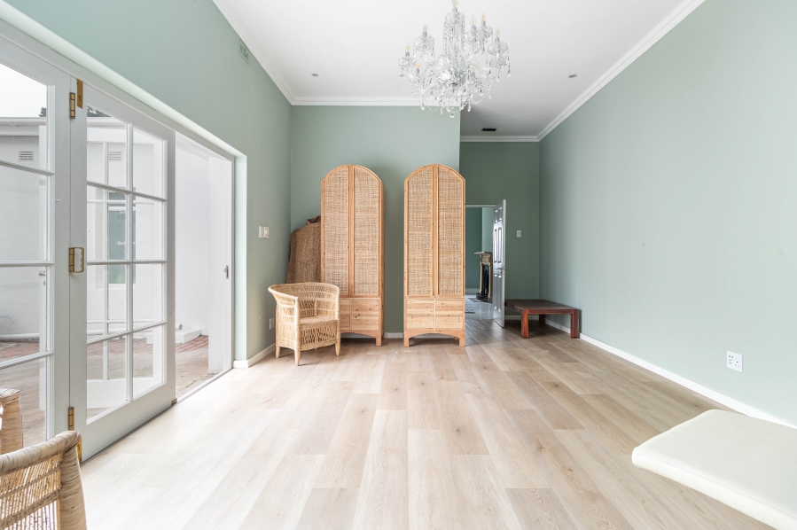 To Let 2 Bedroom Property for Rent in Sea Point Western Cape